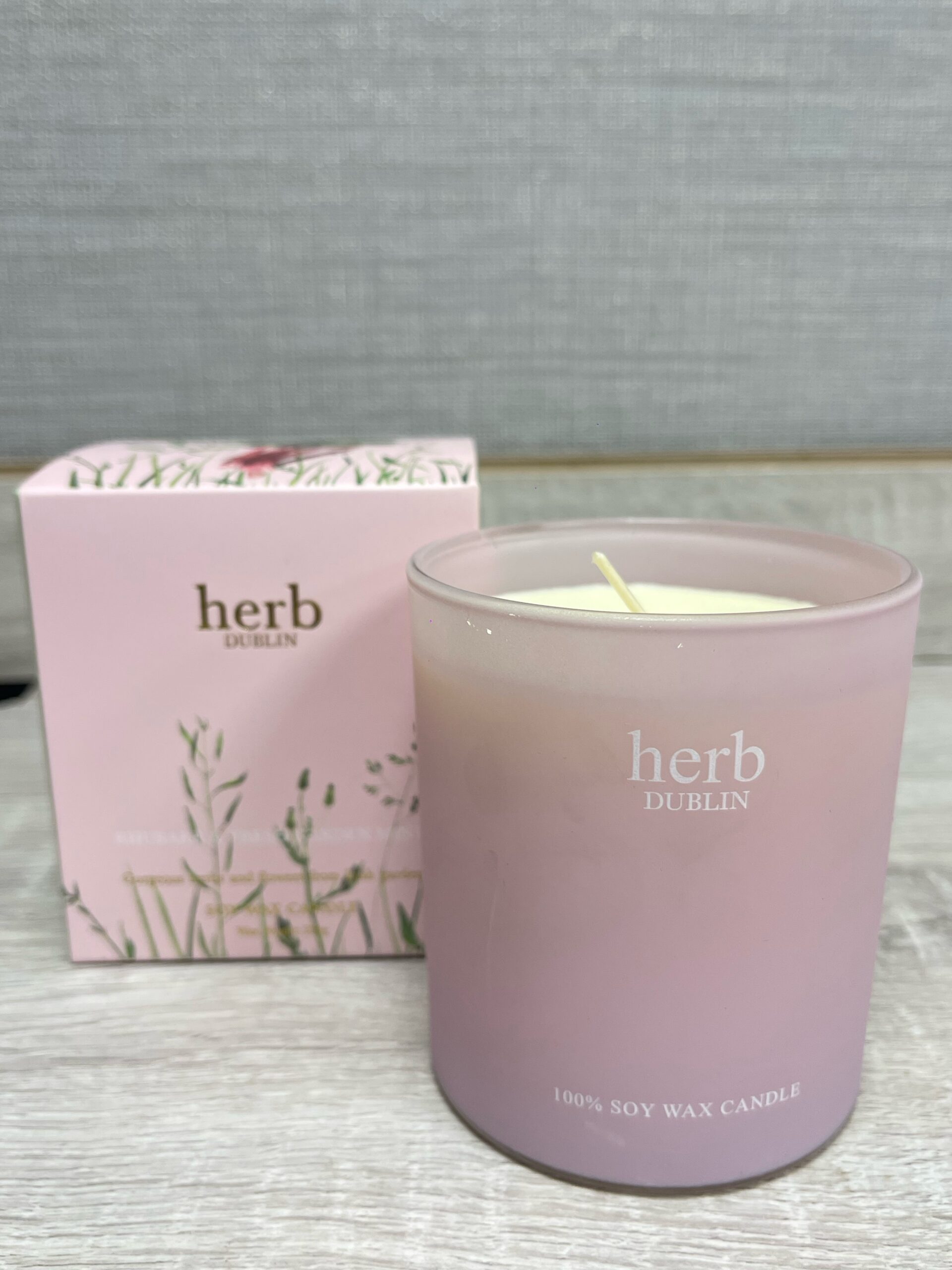 Pink Candle (Rhubarb & Fresh Garden Mint)