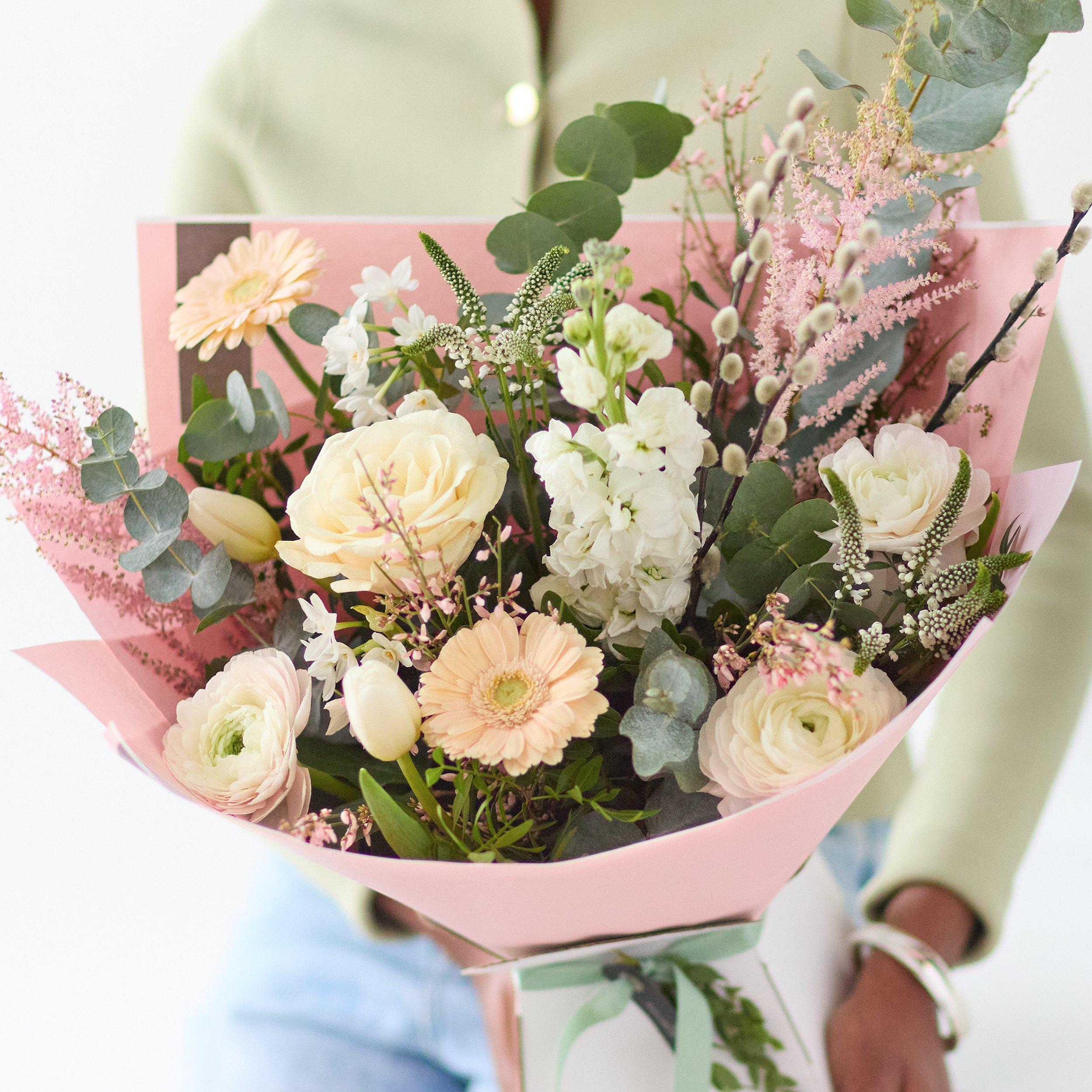 Luxury Trending Spring Bouquet